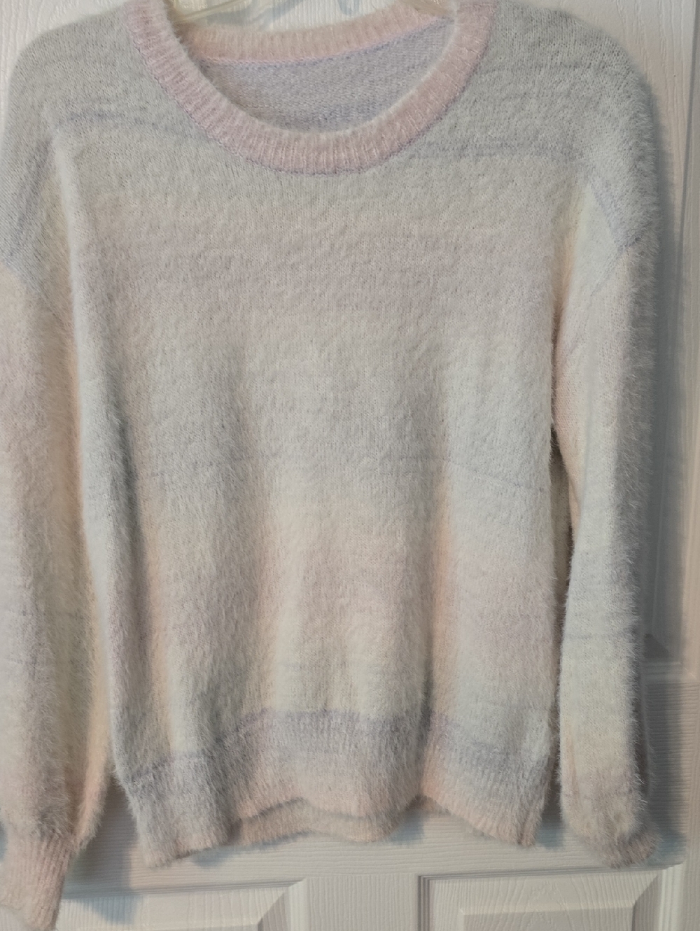 Cozy Pastel Crewneck Women's Sweater - Soft Cream and Light Pink